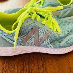 New Balance Blue and Yellow Athletic Shoes Sleek Design
